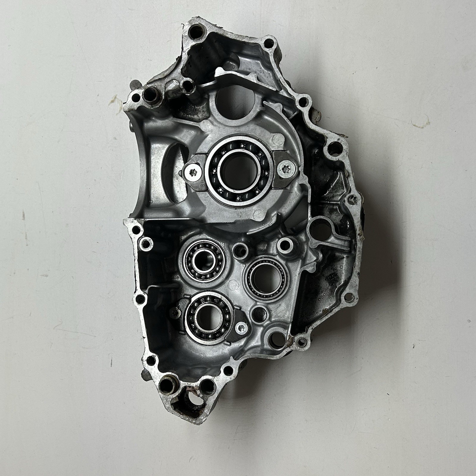 14 - 17 2015 YAMAHA YZ 250 F FX LEFT CRANK CASE BOTTOM END BLOCK OEM