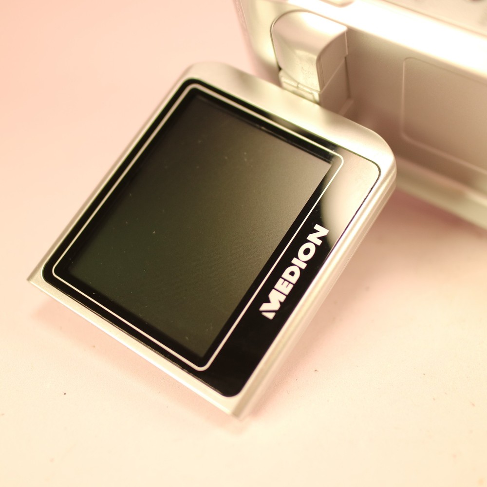 Medion MD 85544 Handheld Compact Digital Video Recorder Silver Tested