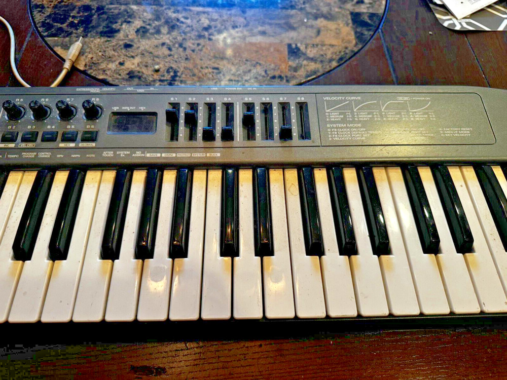 Edirol midi keyboard controller pcr-m80