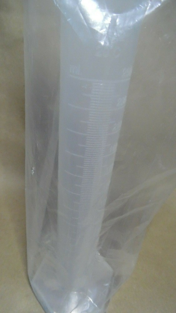Student Plastic Cylinder Grad 250ml - RAD