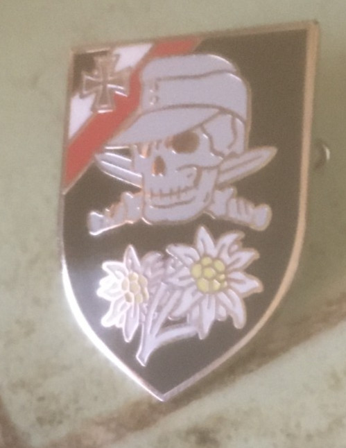 German  Skull  edelweiss  pin  badge
