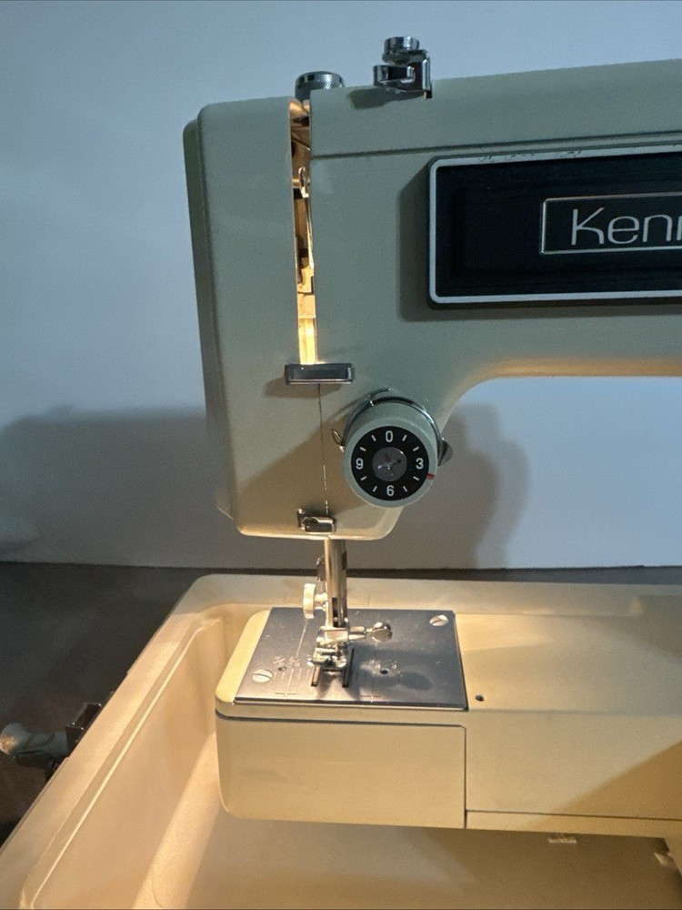 Sears Kenmore Sewing Machine 158.13571