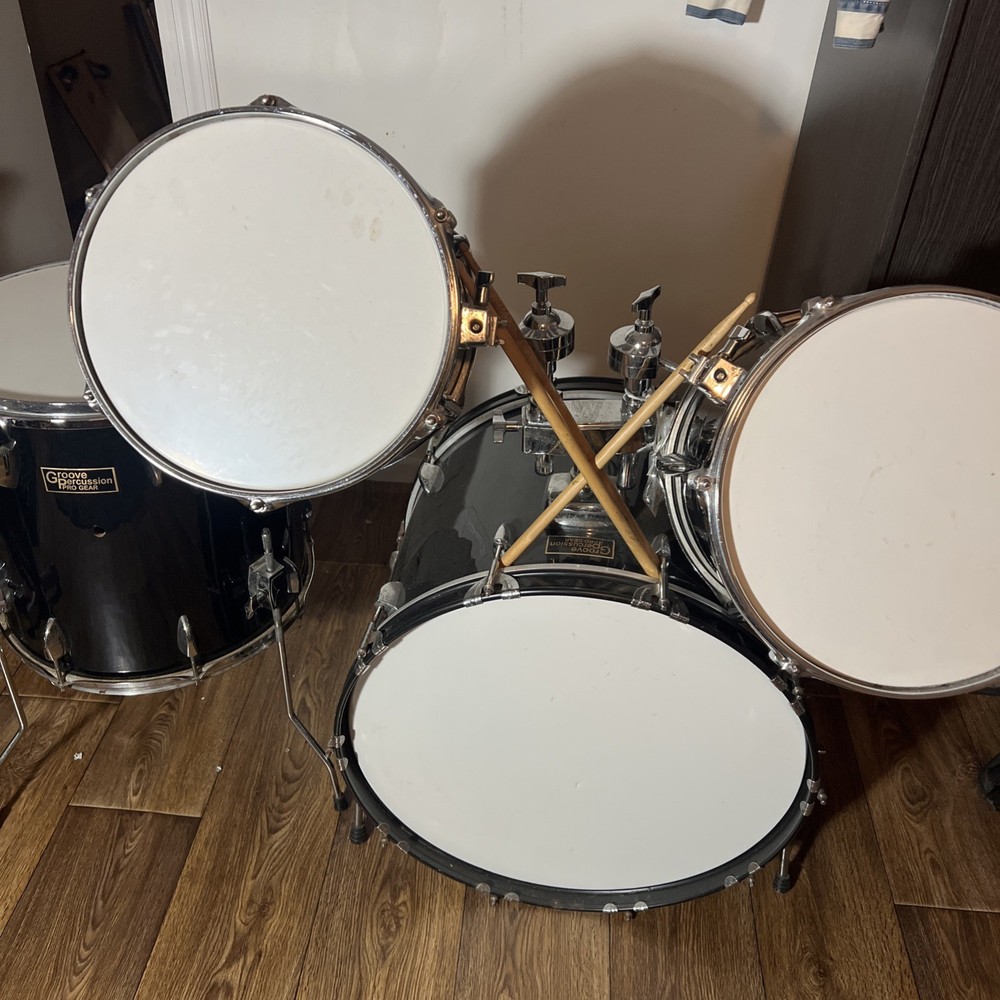 Used Groove Percussion 4pcs Drum Set Black Wrap - Fair