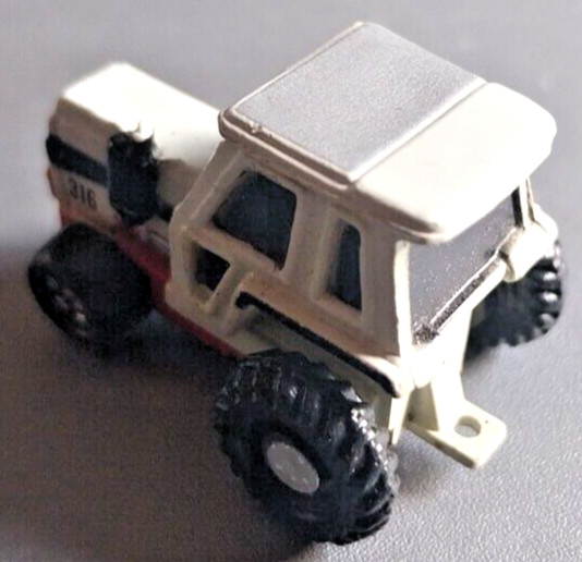 Micro Machines Case Tractor