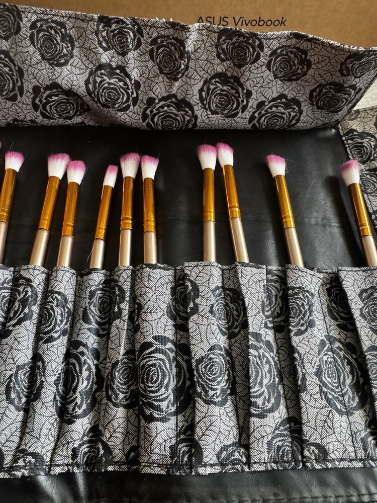 Makeup Brush Set 24 Pcs