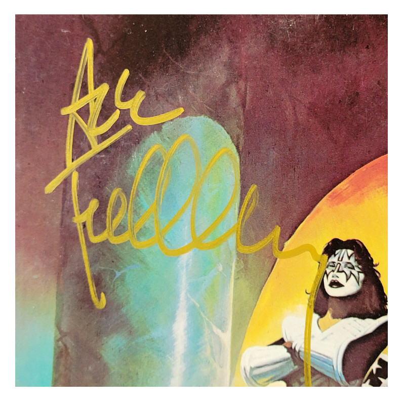 Kiss signed lp Love Gun by 4 musicians