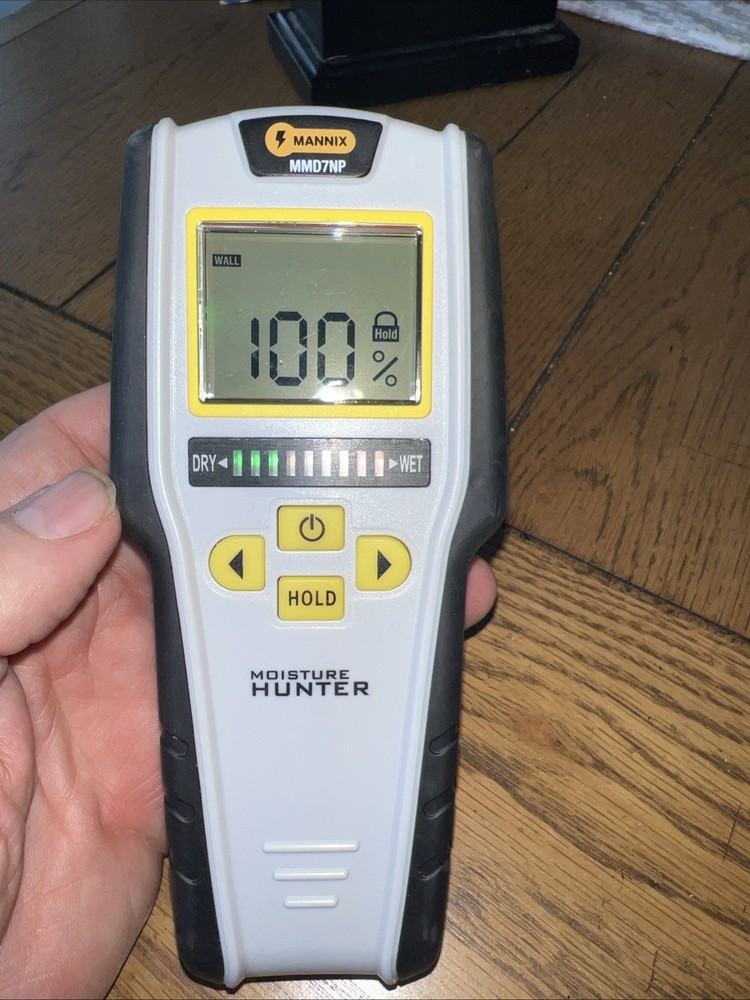 Manic Tools Pinless LCD Moisture Meter (MMD7NP)