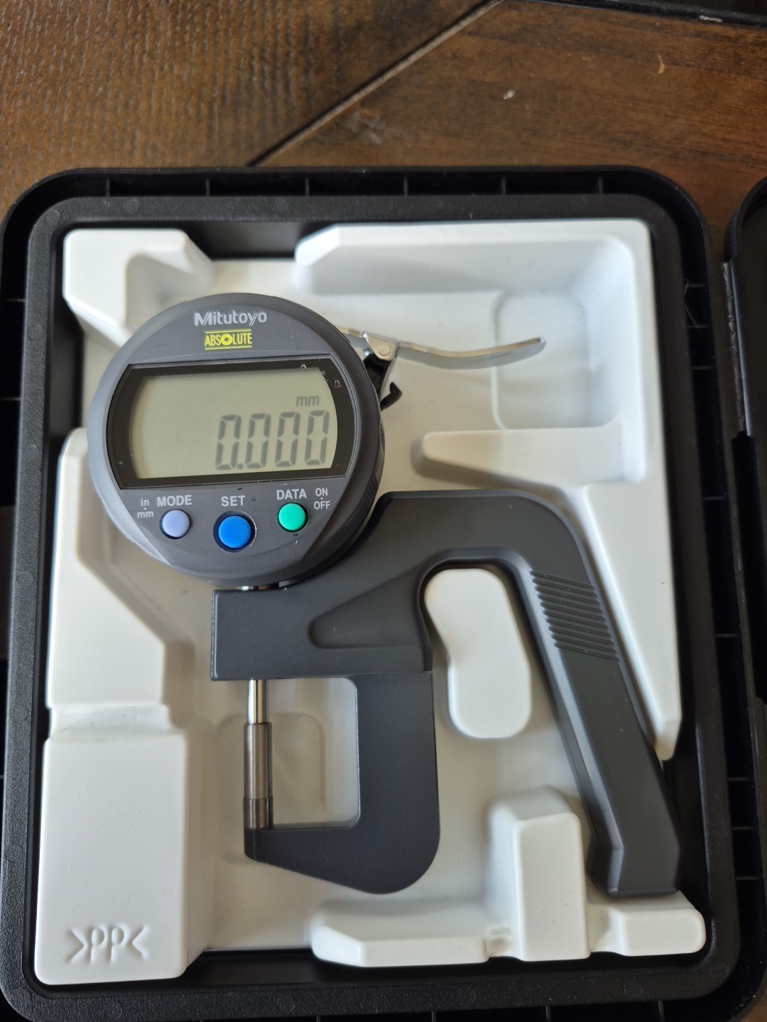 Mitutoyo 547-400S Digimatic IDC Thickness Gage 0-0.5" (0-12mm) Digital .00005"