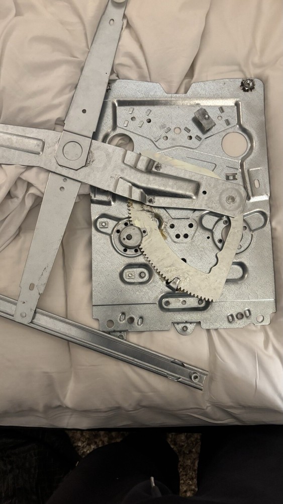 Volvo Window Regulator, Part #3176543