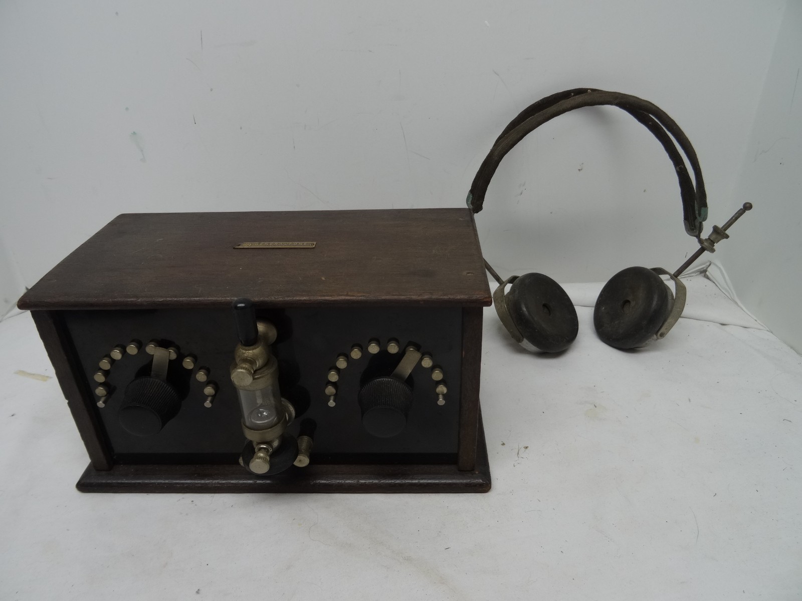 generalfone crystal radio rare with head phones