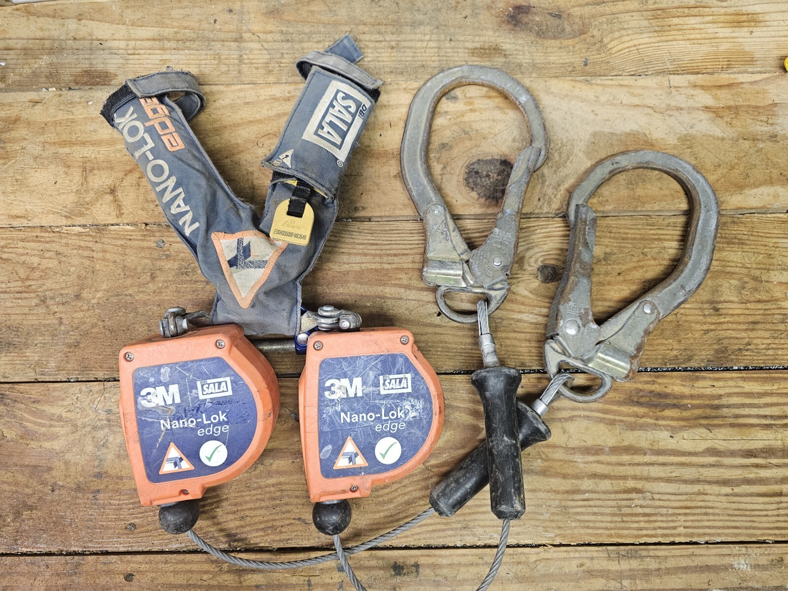 3M DBI SALA NANO-LOK 8' EDGE 3500227 DUAL LEG SELF RETRACTING LIFELINE LANYARD