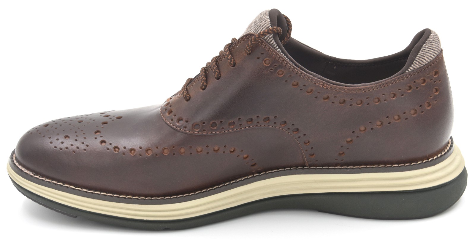 Cole Haan Men's ØriginalGrand Ultra Wingtip Oxfords C34063