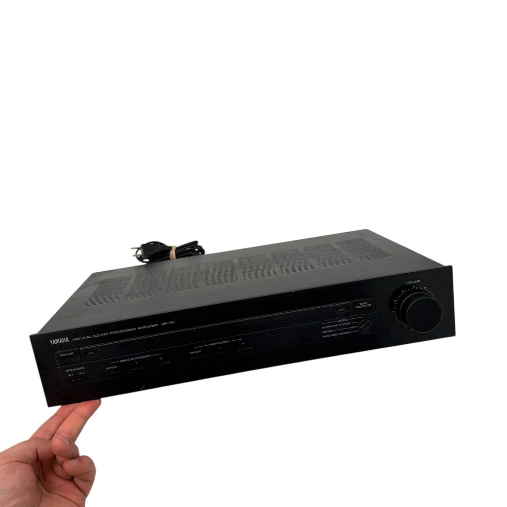 Yamaha Model No. SR-30 Amplifier Working