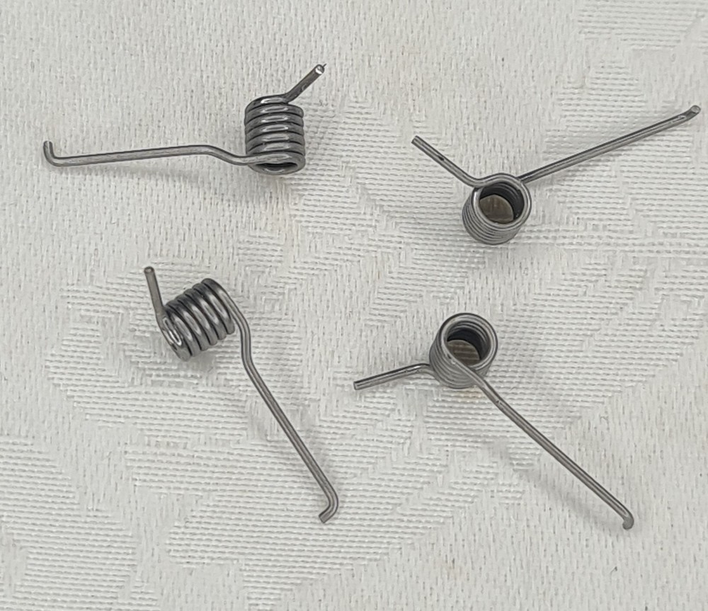 4 x New Thorens Lighter Double Claw Main Springs