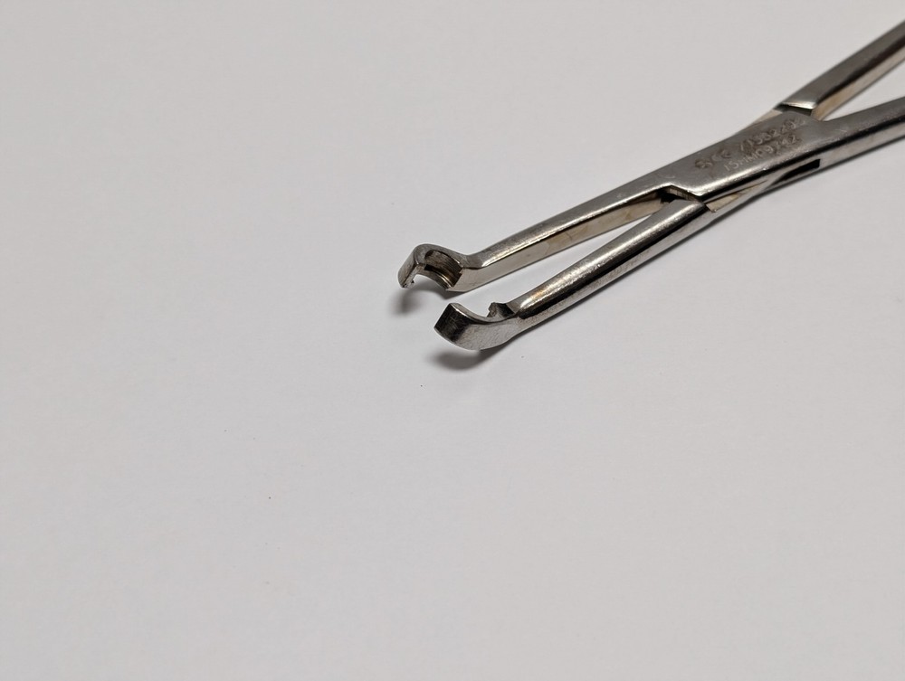 2 pcs. Screw Holding Forceps (USED).