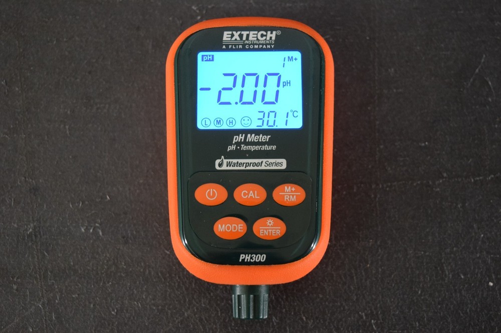 Extech Instruments PH300 Waterproof pH/mV/Temperature Meter Kit