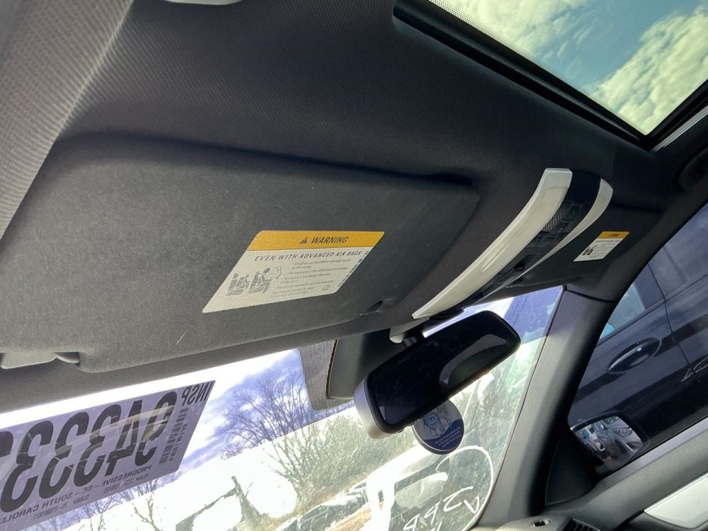 C220 2010 Glove Box 4945510