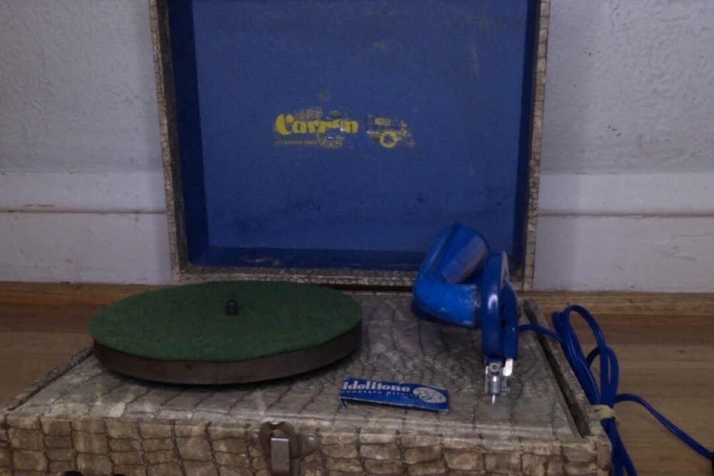 Carron Children's Phonograph Record Player 1950s