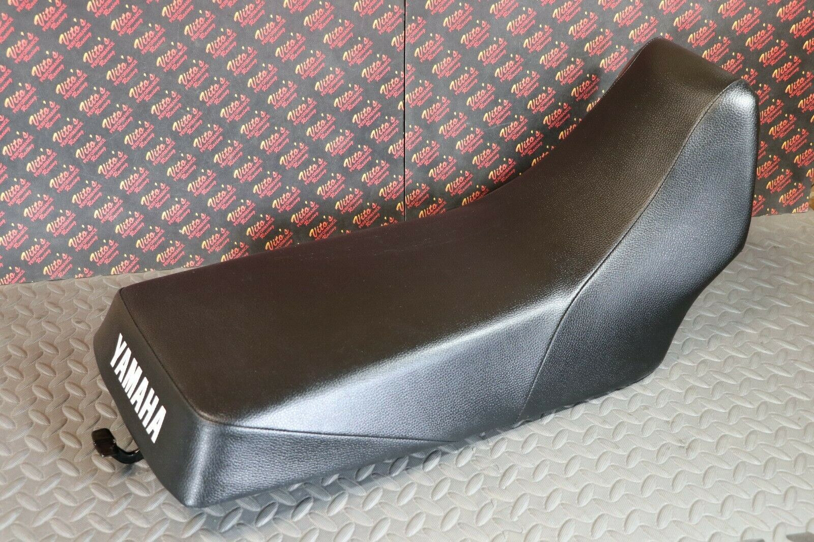 NEW Complete seat Yamaha Banshee 1987-2006 BLACK + lettering