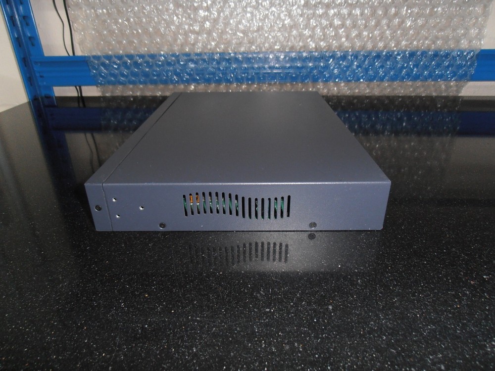 Dell PowerConnect 2024 24 Port 10/100 Switch