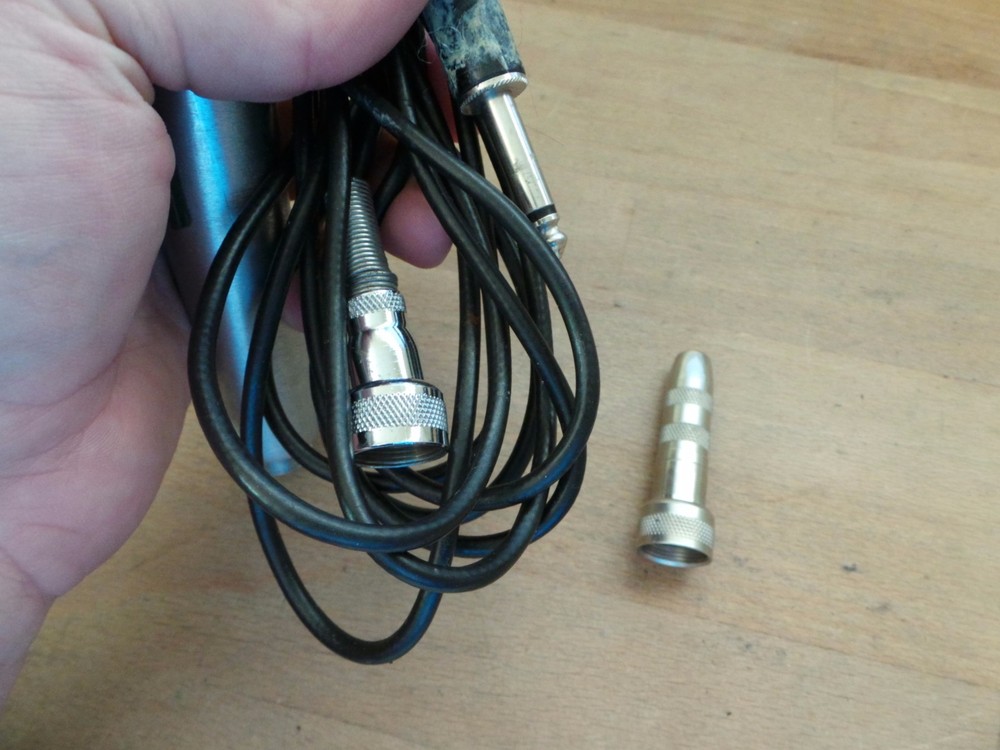 NICE SHURE 585SA Unisphere A Unidirectional Dynamic Microphone Mic w Cable