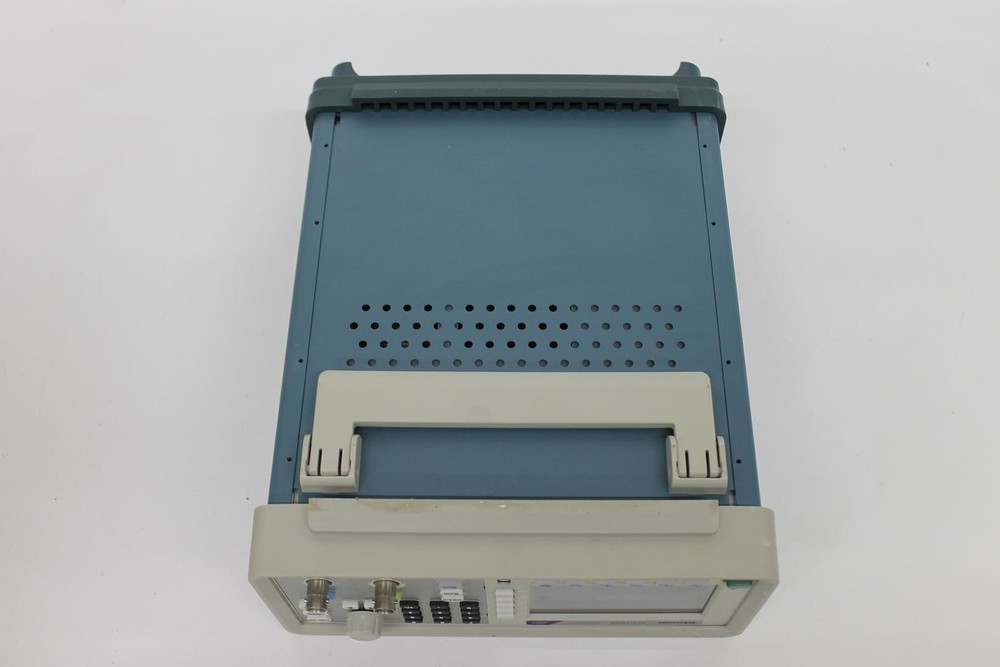 Tektronix AFG1022 Arbitrary Function Generator Dual Channel 25 MHz
