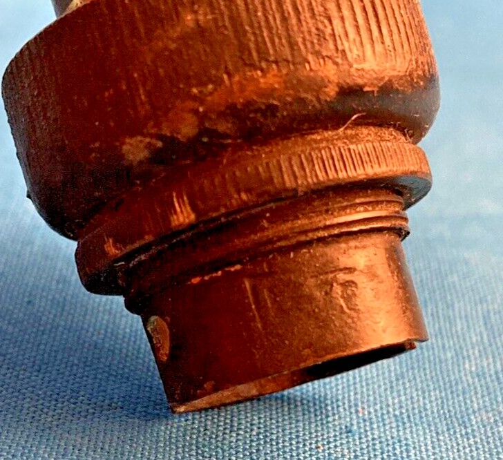 VINTAGE EGG-SHAPED AIRPLANE RUNNING/NAVIGATION LIGHT w/LIGHT SOCKET STAMPED CAY