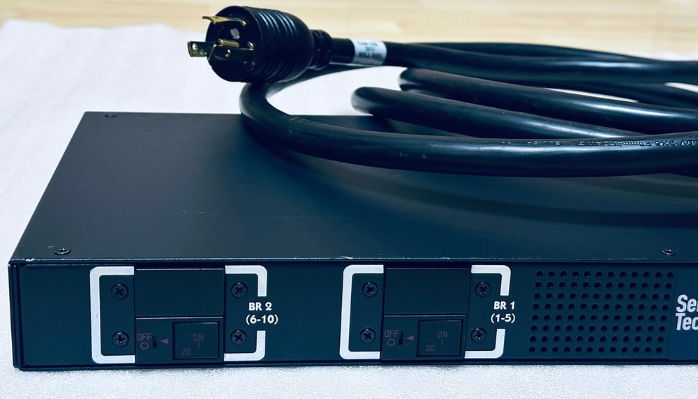ServerTech Switched Rack PDU C1S10BA-2CBA2B0 power distribution unit 10-Outlets