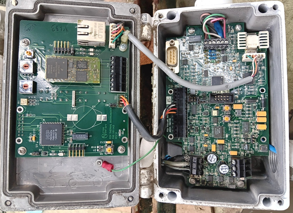 Fox Thermal Instruments Model FT2 Gas mass Flowmeter and Temperature Transmitter