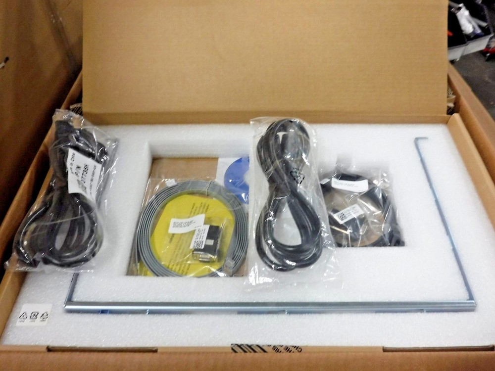 Dell KVM2162 Remote Media Switch w/6 Avocent SwitchView SC4 Modules And Cables