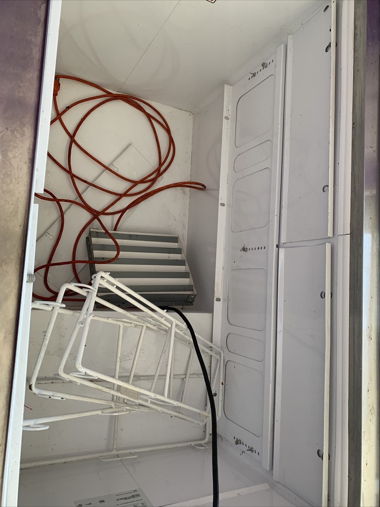ice cream display freezer