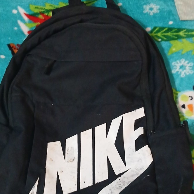 Nike 72 Black Hiking Backpack Zip Closure Padded Straps External Pockets