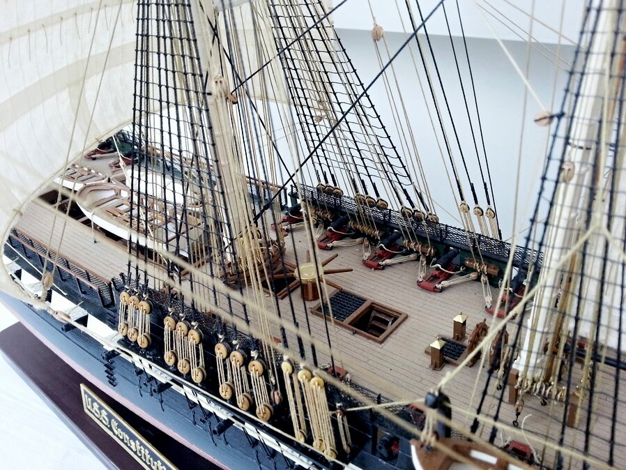 Revell USS Constitution, United States 1:96 -268pcs Blocks, 2ropes of guns hoist
