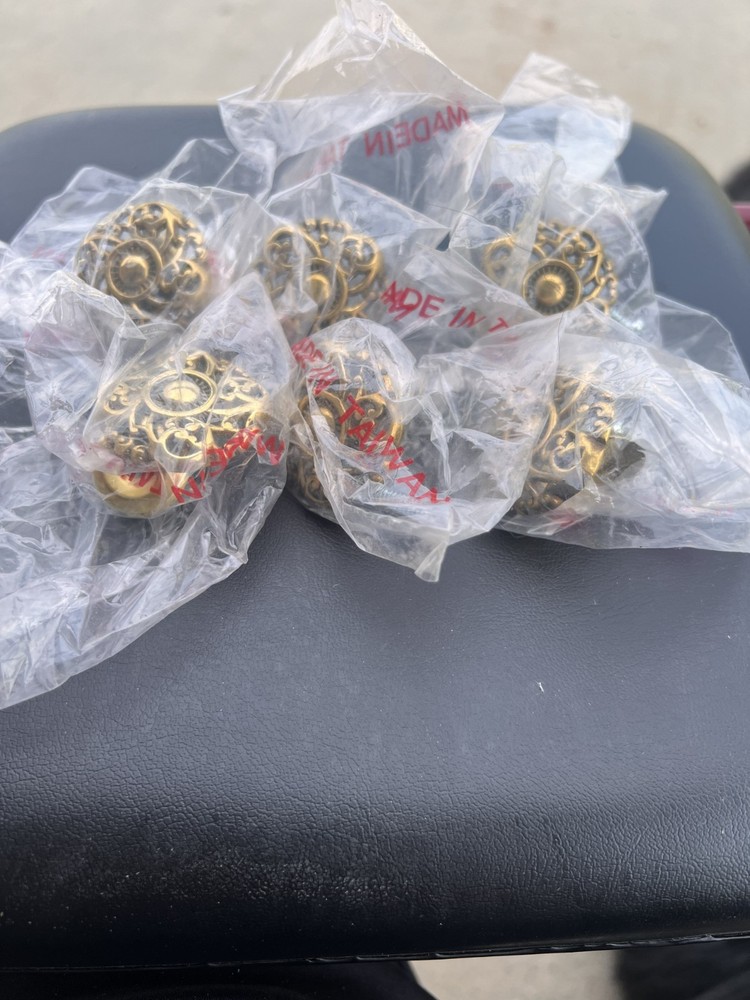 Victorian Style Door Knobs New in Packages - 6
