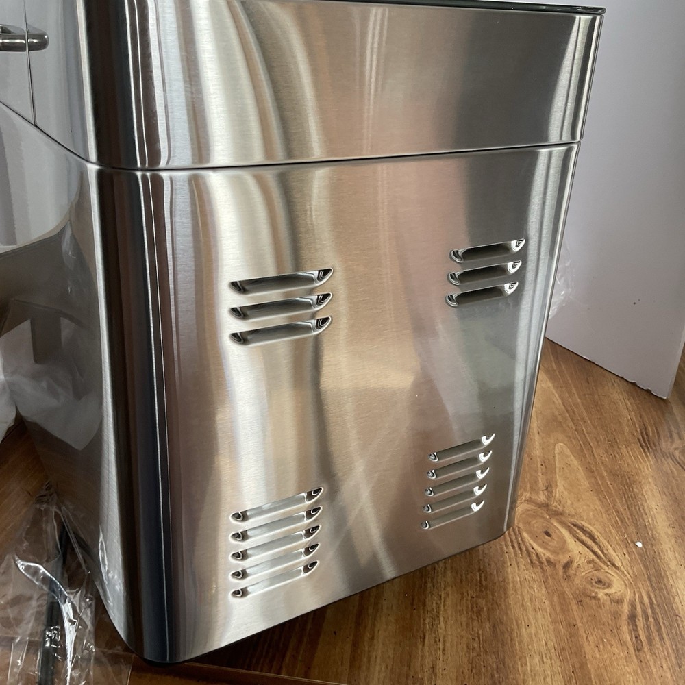 Moosoo BM8202 25 In 1 2lb Programmable Bread Machine Maker Digital Touch NEW