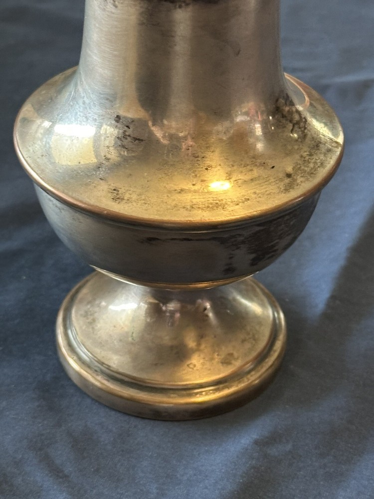 Vintage Silver plated 6 3/4” Sugar Shaker