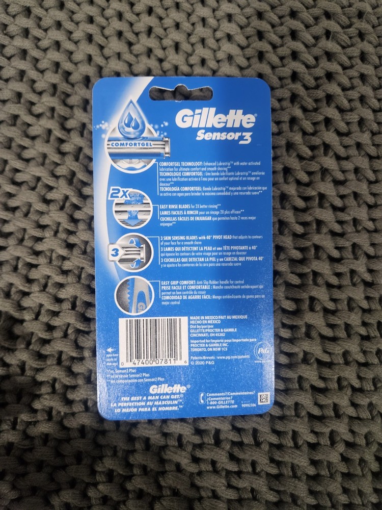Gillette Sensor3 Smooth Shave Disposable Razor, 4 Count