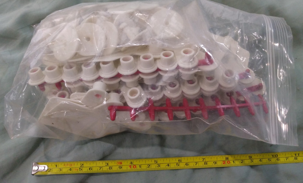 84 PCS livestock Ear Tags - Plastic