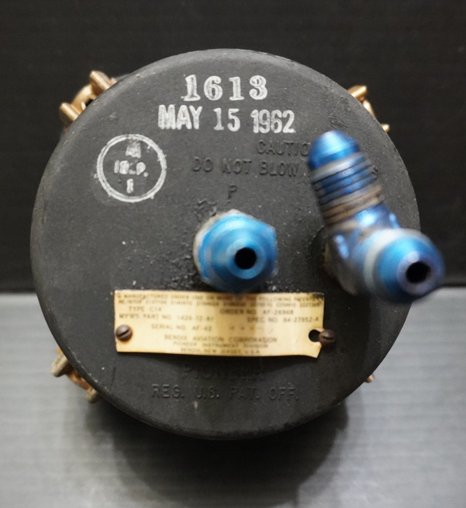 BENDIX TYPE C-14 AIRSPEED INDICATOR P/N 1426-1Z-A1