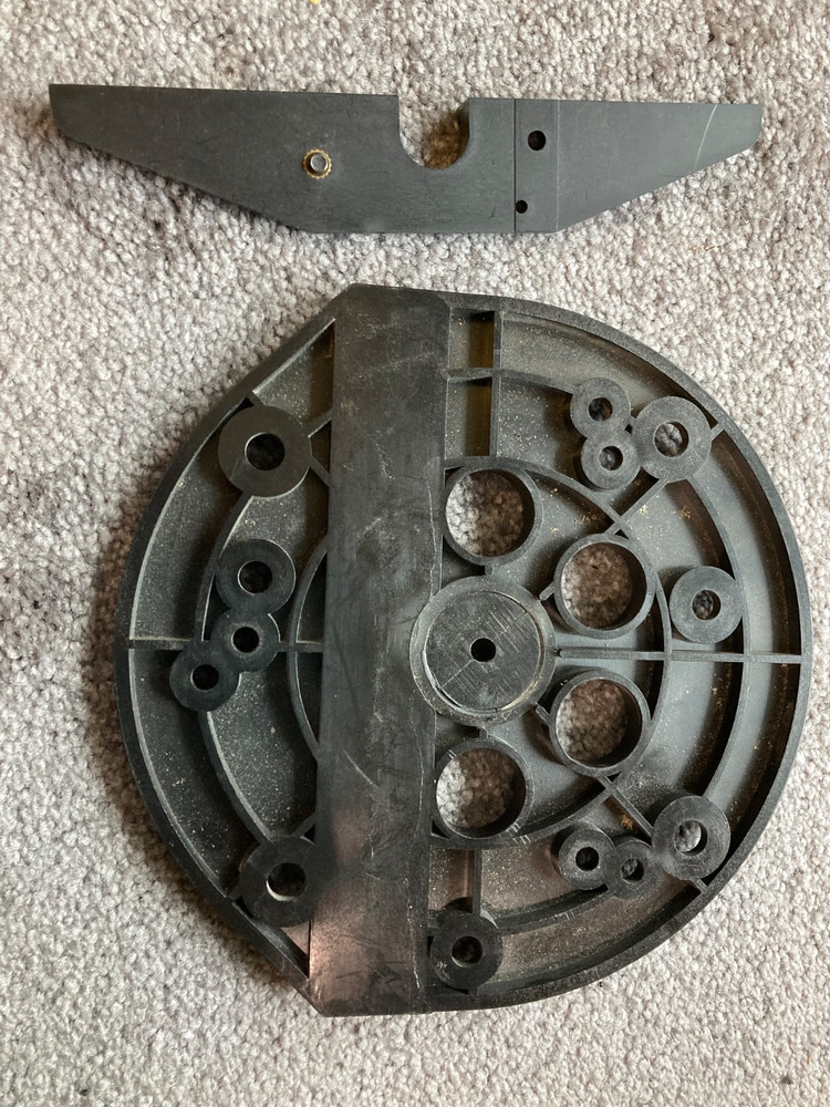 Router Buddy Circle Jig Tool by Practical Technology with instructions