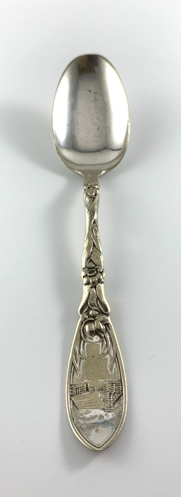 Towle Spoon | Log Cabin | Silver Plate Flatware | 5 7/8" | St. Paul, USA | Used
