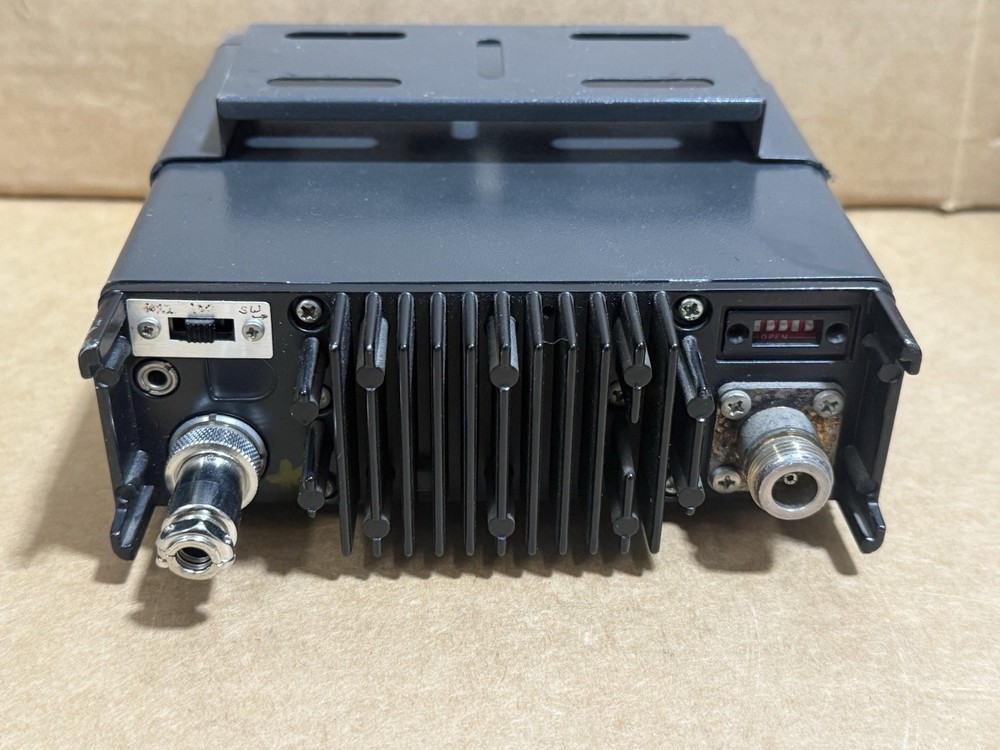 Yaesu FT-730R Mobile UHF Transceiver