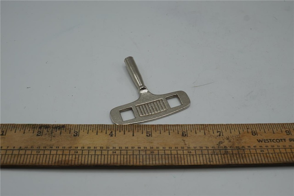 Winding Clock Key 3/16" ID