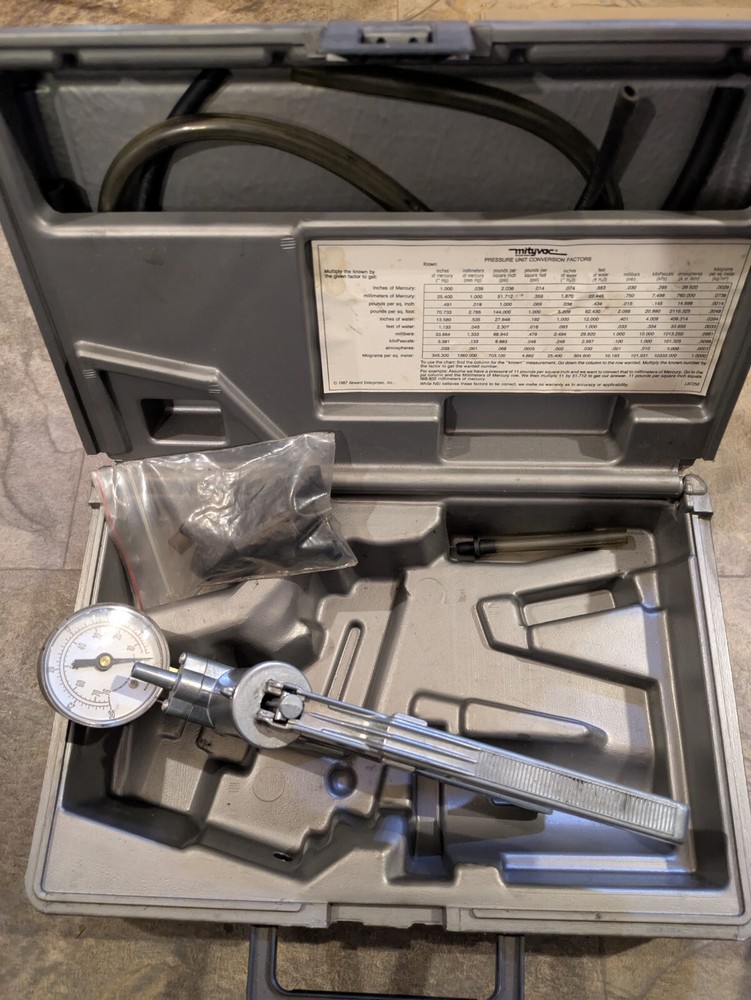 SILVERLINE MITYVAC AUTOMOTIVE HAND VACUUM PUMP