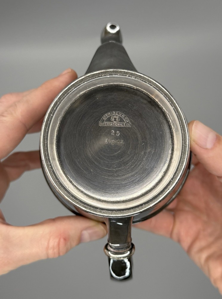 ⭕️ VINTAGE MERIDEN B CO SILVERPLATE TEAPOT 16 OZ SMALL