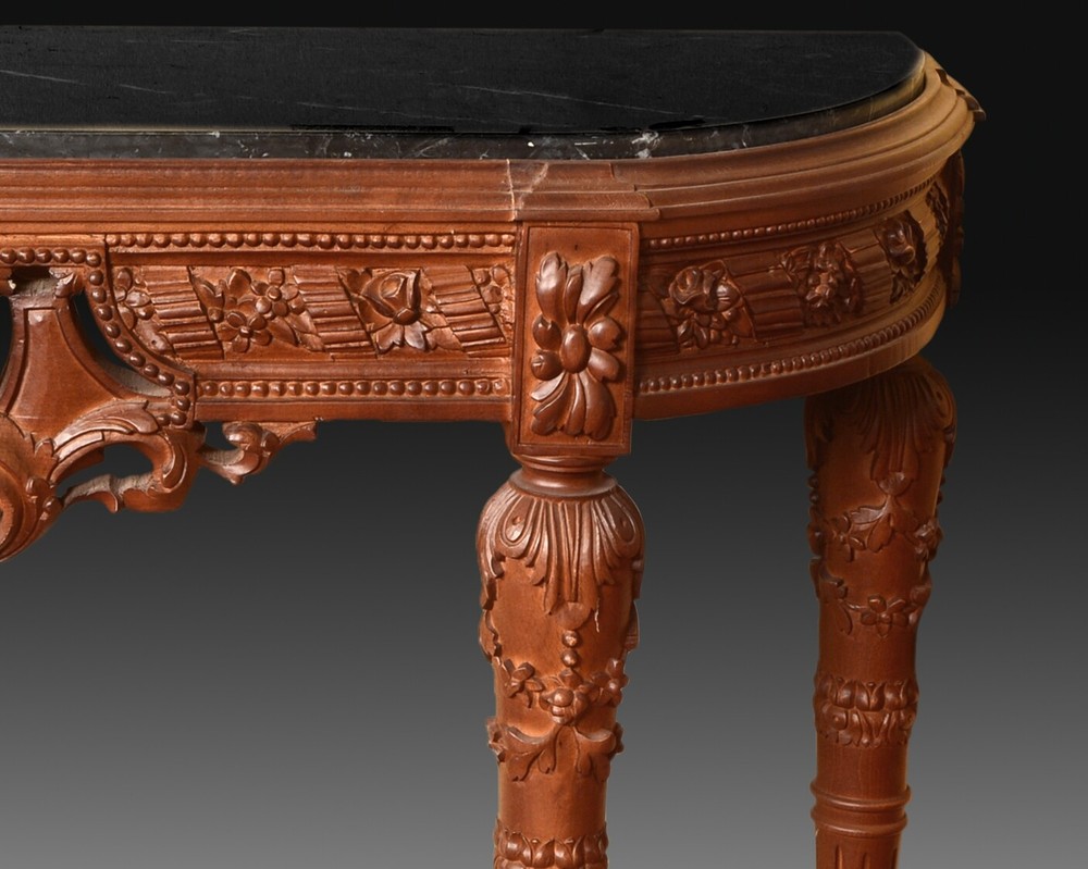Side table. Wood. 20th century.
