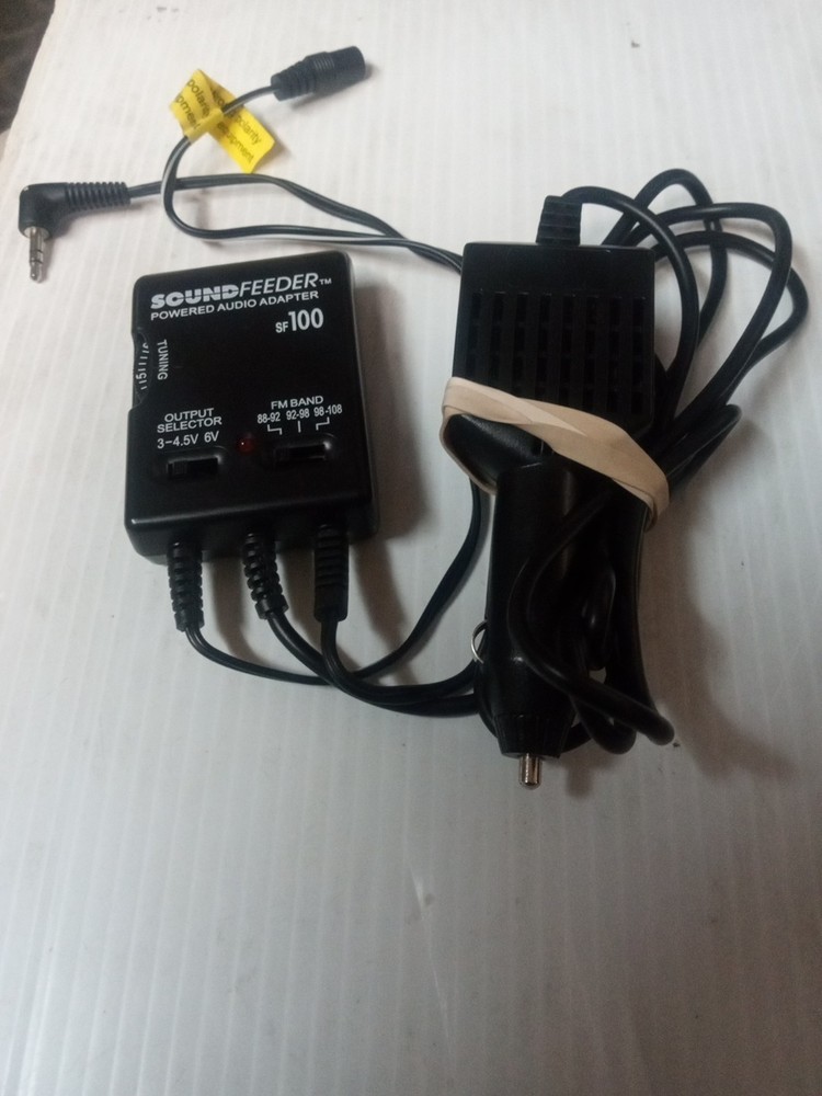 Sound Feeder Model  SF100 Mobile Audio Connector with Fm Tuning