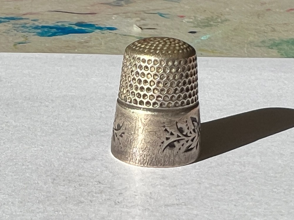 Antique Sterling Brogan Leafs Thimble