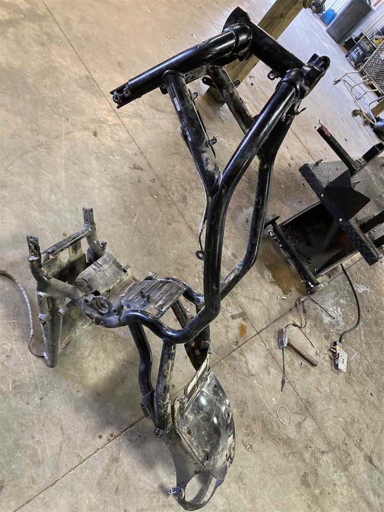 10 Harley Davidson V-Rod Muscle VRSCF frame chassis