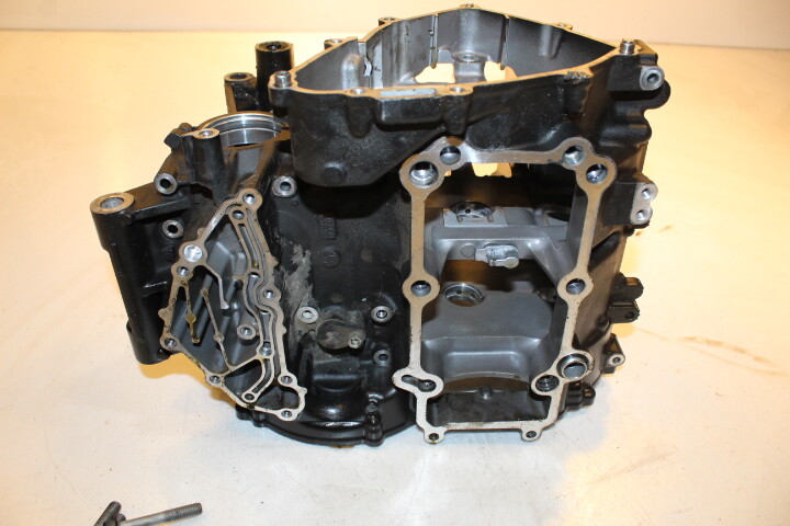 2018 Yamaha Yzf R3 Yzfr3 Engine Motor Crankcase Crank Cases Block